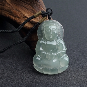糯冰种浅绿翡翠观音吊坠