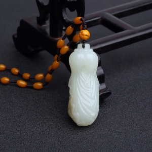 俄料白玉山料白菜吊坠