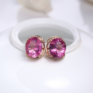 18K金镶钻托帕石耳钉