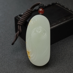 新疆和田青白玉山流水料弥勒佛吊坠