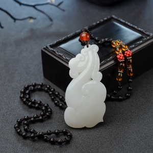 俄料白玉山料如意吊坠