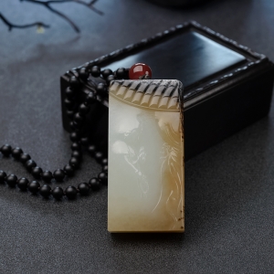 俄料俏色和田玉山料大日如来吊坠