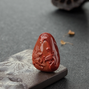 柿子红南红凤穿牡丹吊坠