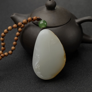 新疆和田白玉籽料悟道吊坠