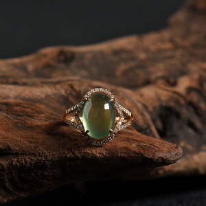 18K金镶钻葡萄石戒指