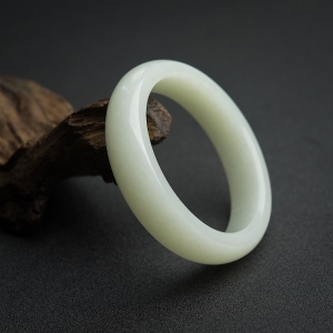 66#俄料青白玉山料扁镯