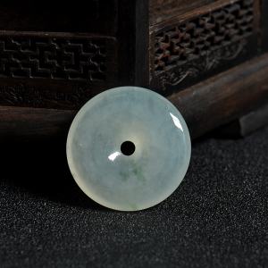 糯冰种飘花翡翠平安扣吊坠