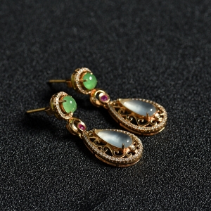 18K金镶钻冰种无色翡翠耳坠