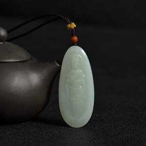 新疆和田白玉籽料观音吊坠