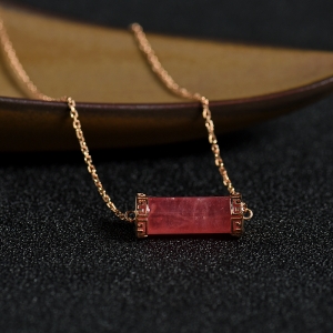18k镶红纹石桶珠项链