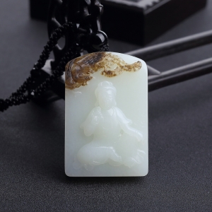 俄料俏色和田玉山料观音吊坠