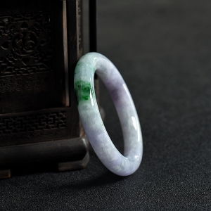 53mm豆种春带彩翡翠圆镯