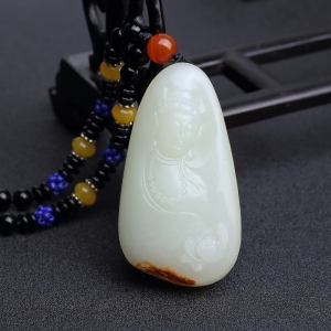 新疆和田白玉山料观音吊坠