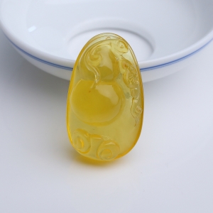 鸡油黄金绞蜜葫芦吊坠