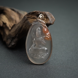 18K金镶冰飘料南红观音吊坠