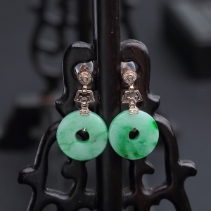 18k金镶钻糯种飘翠翡翠耳坠