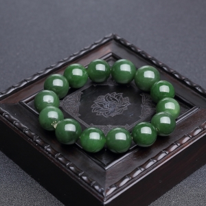 14.5mm俄料碧玉山料手串