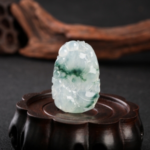 糯冰种飘花翡翠福寿如意吊坠