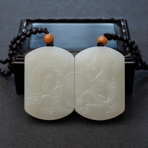 俄料青白玉山料龙凤呈祥吊坠（两件）