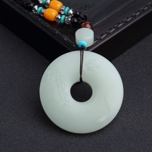 新疆青白玉山料连年有余平安扣吊坠