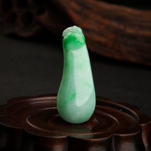 糯种飘翠翡翠福瓜吊坠