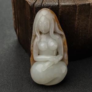 俄料俏色和田玉山料美女手把件