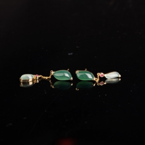 18K金镶糯冰种蓝绿翡翠耳坠