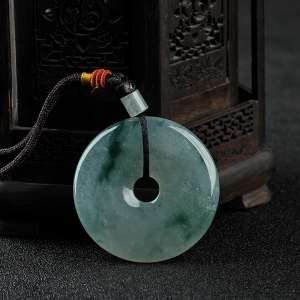 糯冰种飘花翡翠平安扣吊坠