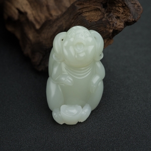俄料青白玉山料招财猪吊坠