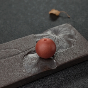 21.5mm柿子红南红圆珠