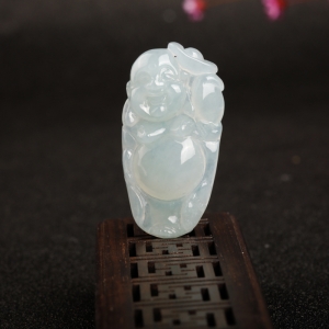 糯冰种翡翠弥勒佛吊坠
