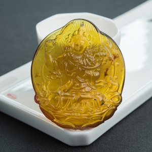 棕珀渡母吊坠