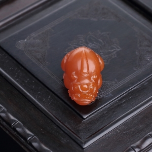 柿子红南红貔貅吊坠