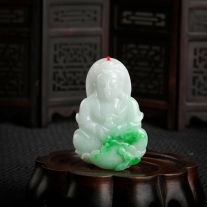 糯种飘翠翡翠观音吊坠