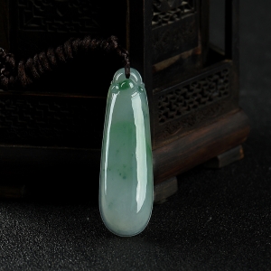 糯种飘花翡翠福瓜吊坠