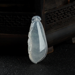 糯冰种白色翡翠福瓜吊坠
