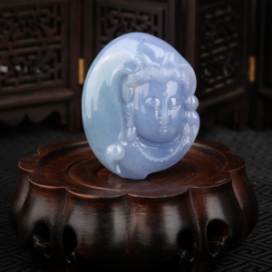糯种浅紫色翡翠观音吊坠
