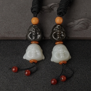 山料和田玉佛头吊坠