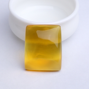 鸡油黄金绞蜜方牌吊坠