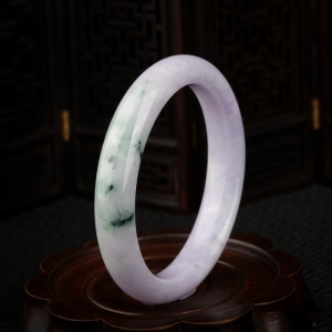 57mm豆种浅紫翡翠手镯