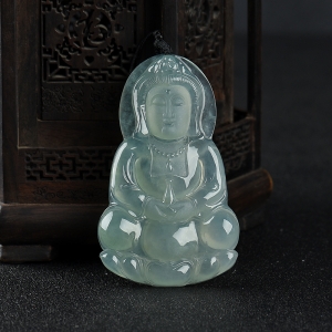 糯冰种浅绿翡翠观音吊坠