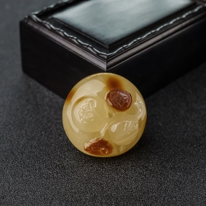 带皮俏色蜜蜡事事如意平安扣吊坠