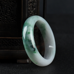 58.5mm糯种飘翠翡翠手镯