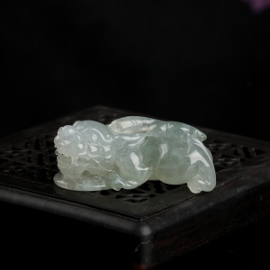 糯种翡翠貔貅吊坠
