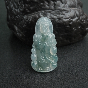 糯种飘花翡翠观音吊坠