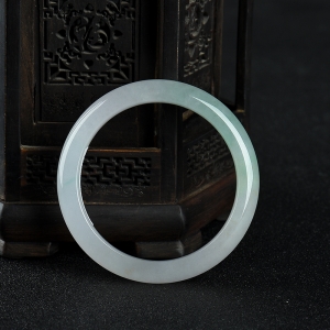 52.5mm糯种飘翠翡翠手镯