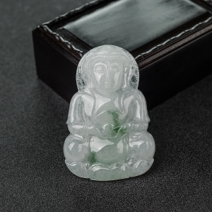 糯种飘翠翡翠观音吊坠