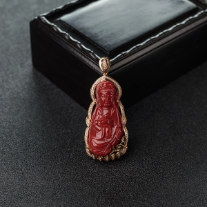 18K金镶钻阿卡正红珊瑚观音吊坠
