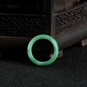 糯种飘翠翡翠戒指吊坠两用款