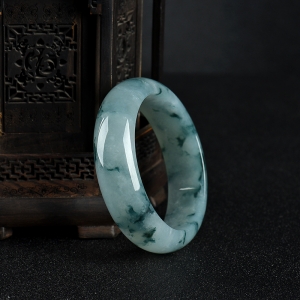 59.5mm糯冰种飘花翡翠手镯